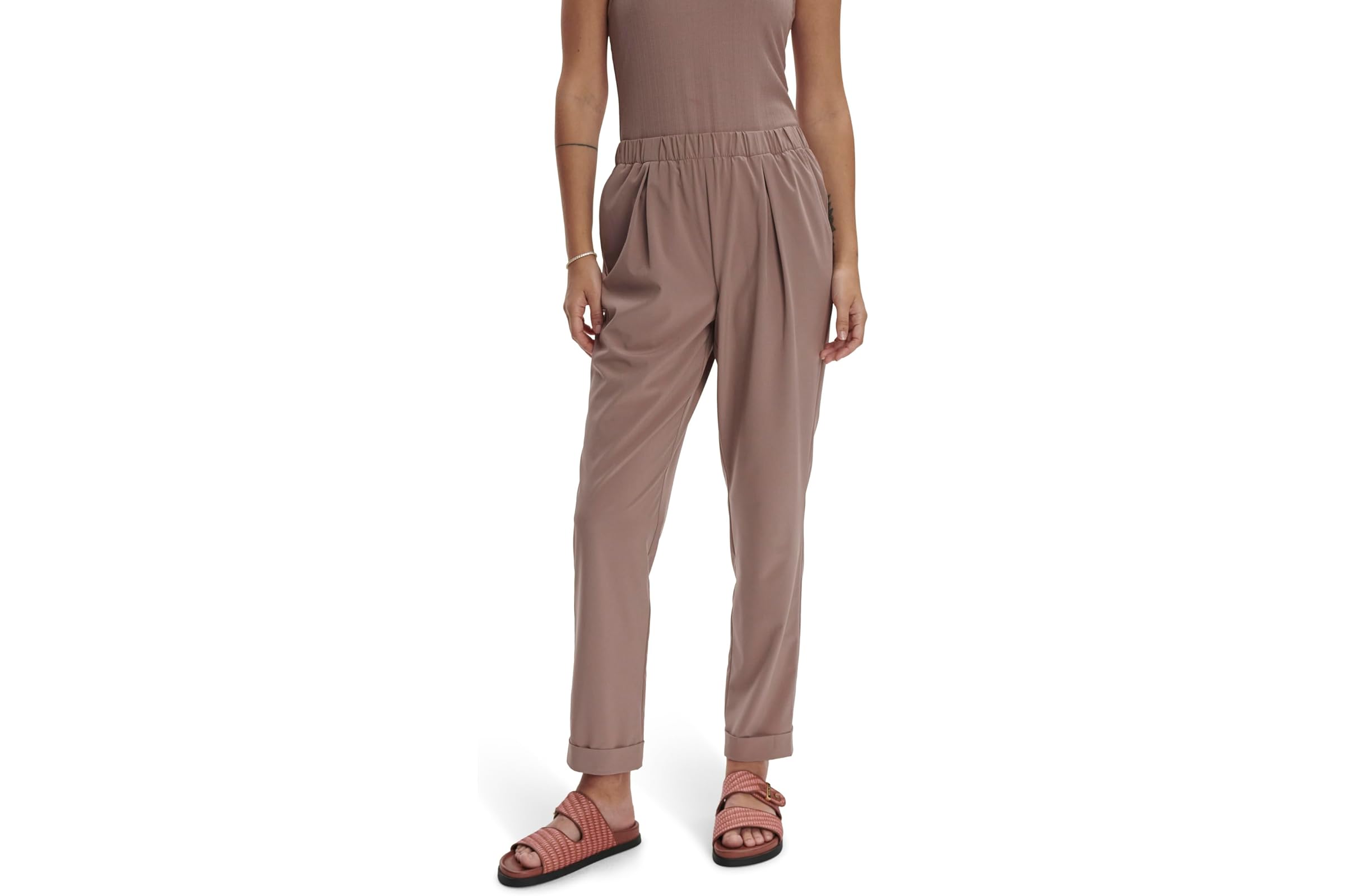 Брюки Varley Alana Slim Tapered Cuff Pants 17290₽