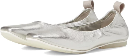 Натурализатор, меняющий правила игры, от Deepica Mutyala silver sand leather