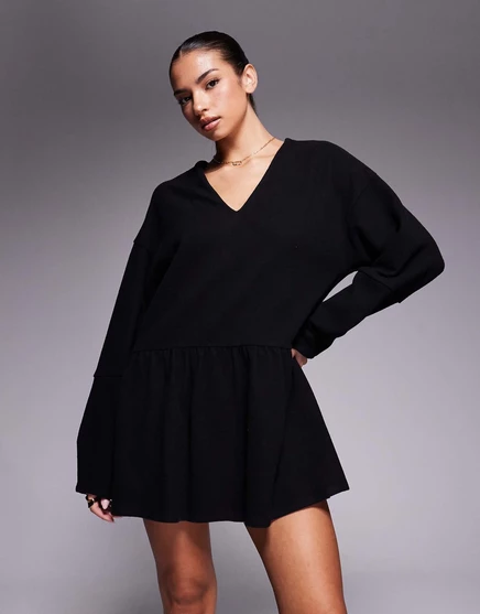Черное мини-платье ASOS DESIGN super soft с V-образным вырезом спереди и заниженной талией black