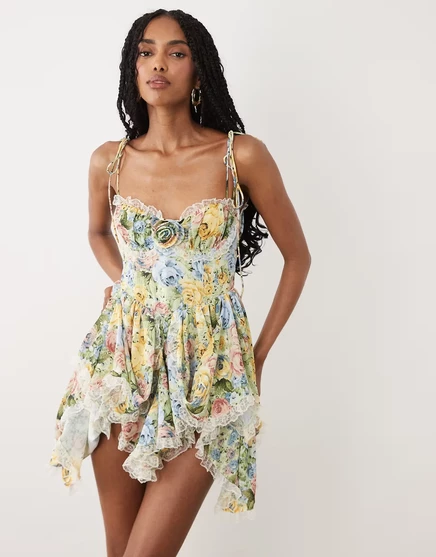 Мини-платье с глубоким вырезом и розочками Elea rosette от Love &amp; Lemons из многослойного цветочного материала