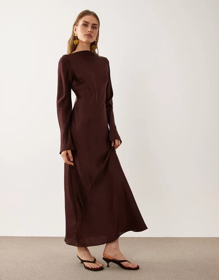 Женское макси-платье ASOS DESIGN атласное с длинными рукавами, шоколадное