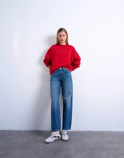 Джинсы свободного кроя с низкой посадкой от Topshop Cinch темно-синего цвета mid blue