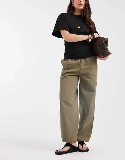 Облегающие брюки-баллоны ASOS DESIGN с низкой посадкой цвета хаки зеленого цвета хаки