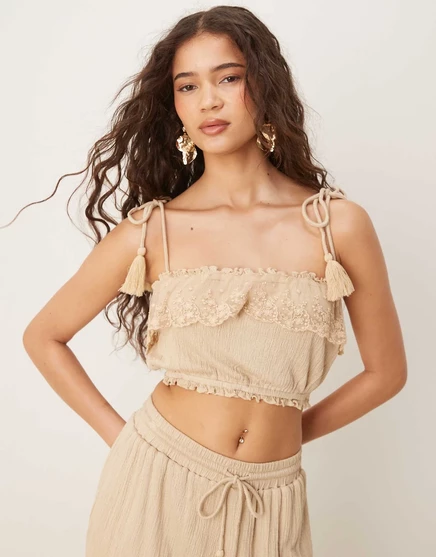 Топ без косточек с кружевной отделкой на бретельках ASOS DESIGN из камня - часть комплекта stone