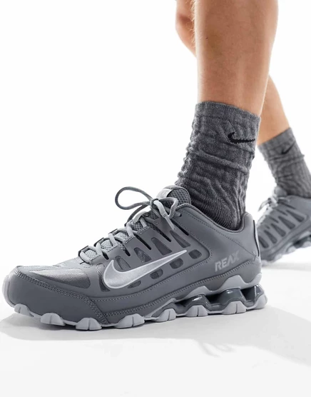 Серо-белые кроссовки Nike Training Reax 8 gray