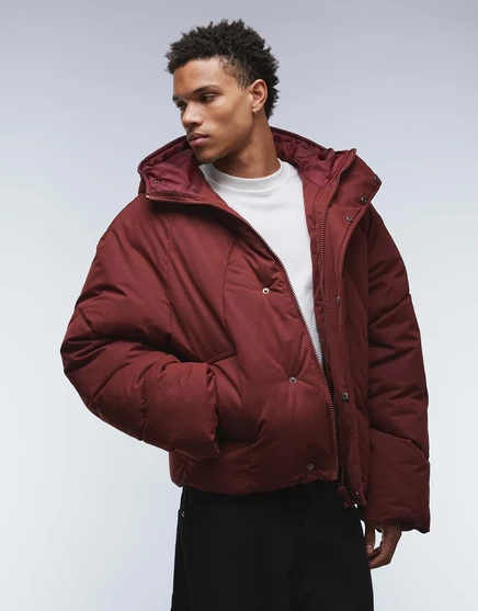 Пуховик ASOS DESIGN oversize с капюшоном красного цвета red