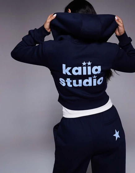 Укороченная толстовка на молнии с логотипом Kaiia Studio star темно-синего цвета - часть комплекта navy