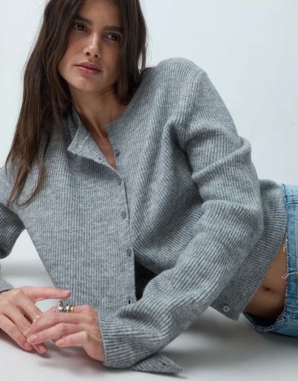 Базовый кардиган ASOS DESIGN из трикотажа в рубчик серого цвета