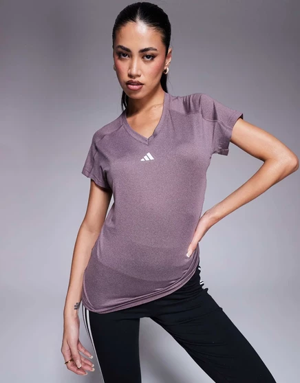 футболка adidas Training Essentials фиолетового цвета purple