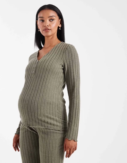 Топ от Mamalicious Maternity из сверхмягкого трикотажа в рубчик, подходящий для кормления, цвета хаки - часть комплекта heathered grape leaf
