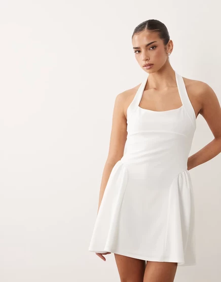 ДИЗАЙНЕРСКОЕ мини-платье ASOS из крепа с юбкой в рюшах цвета слоновой кости