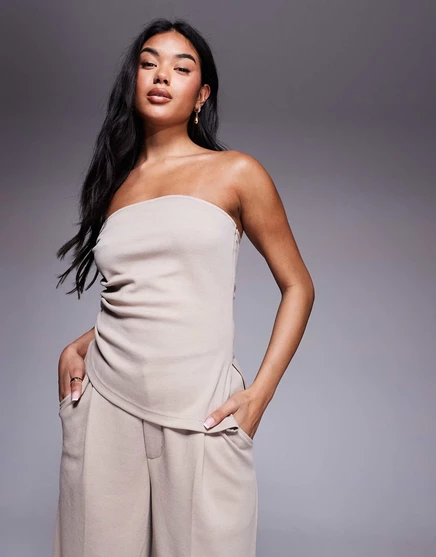 ДИЗАЙНЕРСКИЙ топ без бретелек с рюшами по бокам от ASOS из камня - часть комплекта stone