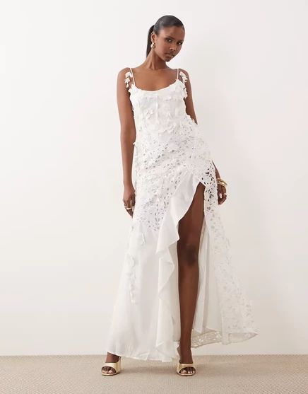 Женское макси-платье ASOS Design с 3D вышивкой, белое