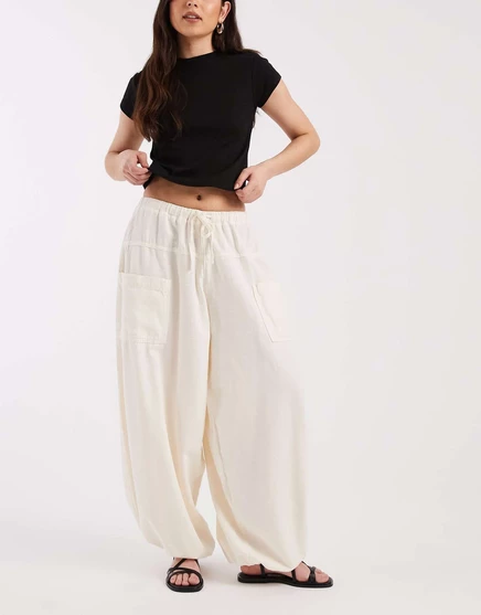 Повседневные брюки-баллоны ASOS DESIGN с завязкой на талии белого цвета white