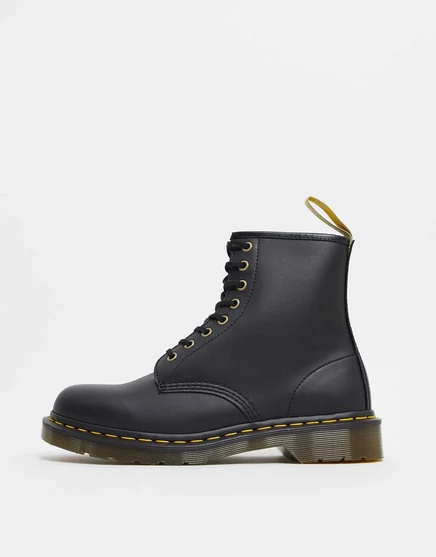 Черные ботинки с 8 люверсами Dr Martens vegan 1460 black