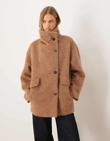 Куртка оверсайз из смеси шерсти Mango светло-коричневого цвета brown