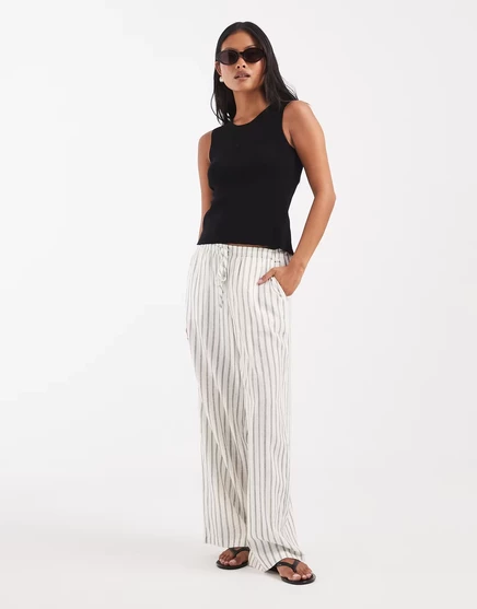 Широкие брюки Vero Moda Petite из льна на ощупь с завязками на талии в кремовую полоску в полоску гардении
