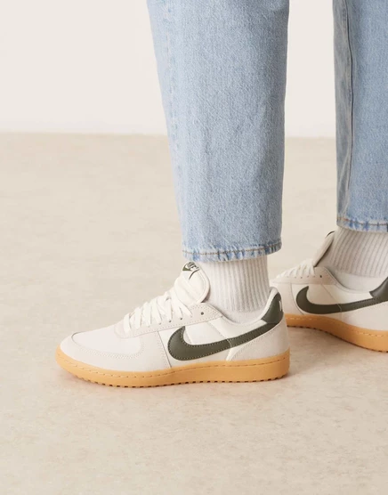 Кроссовки Nike Field General S&T темно-белого и черного цветов cream