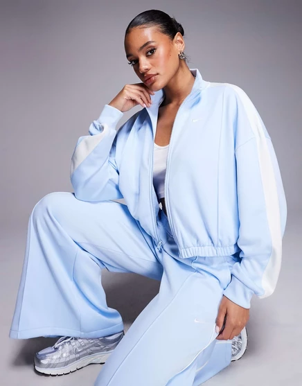 Укороченная куртка Nike NSW синего цвета на молнии light blue