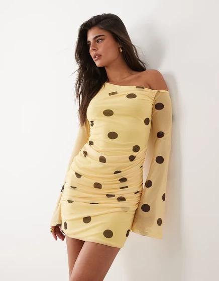 Женское мини-платье ASOS Design сетка, открытые плечи, лимонный в горох