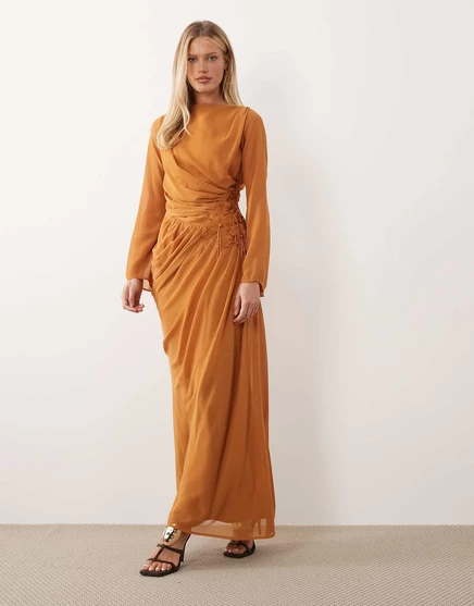  ДИЗАЙНЕРСКОЕ шифоновое макси-платье ASOS DESIGN с 3D-вышивкой в виде цветка на бедрах оранжевого цвета orange
