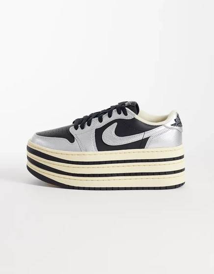 Кроссовки Nike Air Jordan 1 triple stack с металлическими вставками черного цвета черный