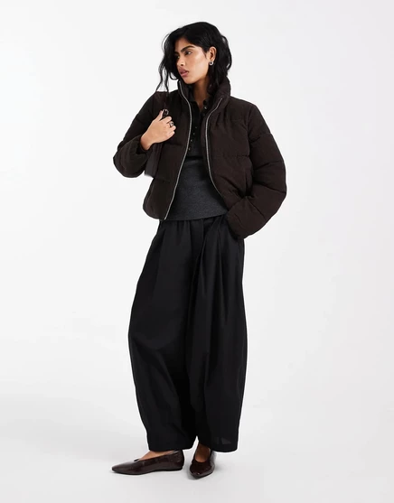 Женская короткая вельветовая куртка Vero Moda, шоколадная