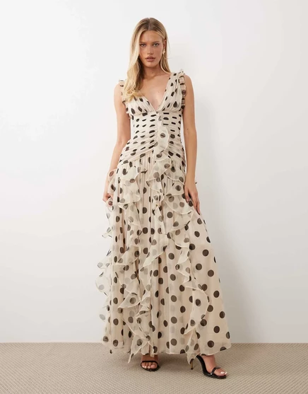 РОСКОШНОЕ макси-платье ASOS с рюшами и водопадом в коричневом исполнении с принтом в горошек