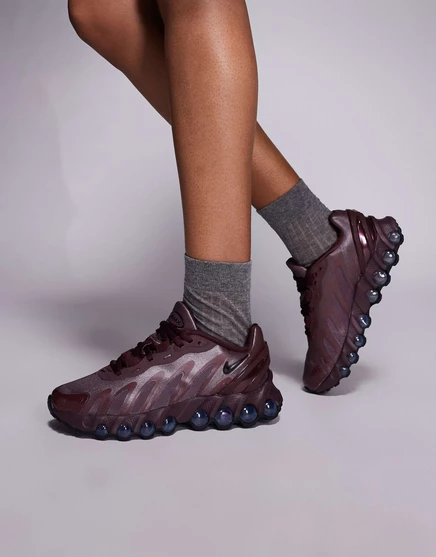 Кроссовки Nike Air Max Dn8 бордового цвета burgundy