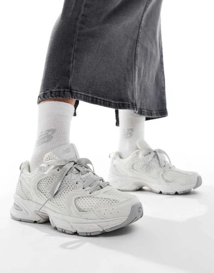 Кроссовки New Balance 530 с ленточными шнурками, эксклюзивно для ASOS, серебристые