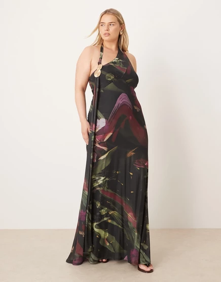 Макси-платье ASOS DESIGN Curve с принтом в виде сетчатого драпирующего шарфа на шее с золотой фурнитурой и темным абстрактным принтом dark abstract print