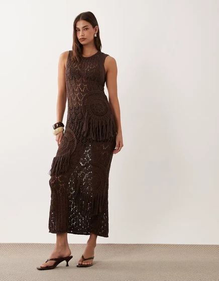 Женское платье ASOS Design вязаное с бахромой, шоколадное