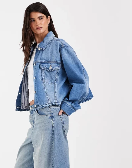 Женская джинсовая куртка ASOS Design с округлым подолом, синяя
