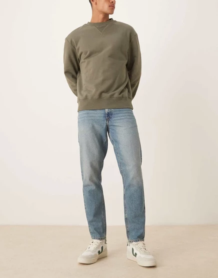 ДИЗАЙНЕРСКИЕ зауженные джинсы ASOS темно-синего цвета mid wash