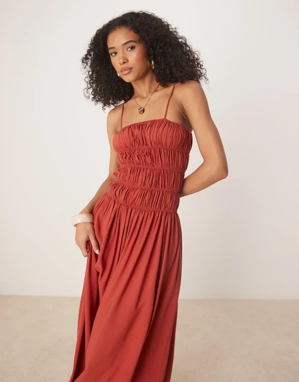 ДИЗАЙНЕРСКОЕ макси-платье ASOS из льняной смеси в складку кирпично-красного цвета brick red