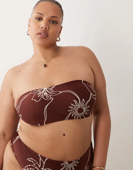Топ-бикини-бандо ASOS DESIGN Curve Logan со скрытыми косточками и шоколадным принтом в виде ладошек шоколадный принт