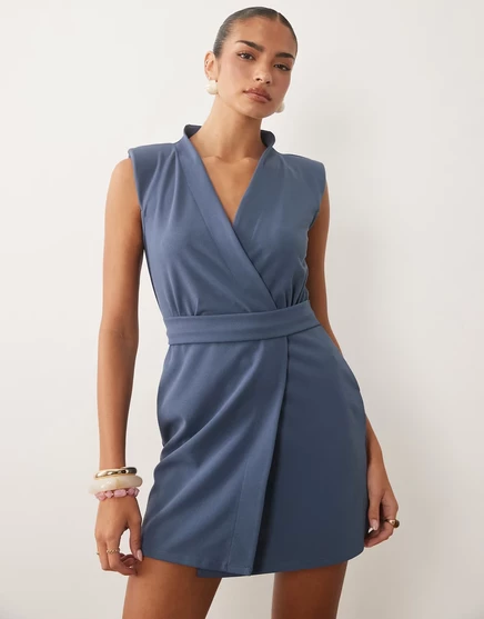 Женское мини-платье ASOS Design на запах с поясом, синее