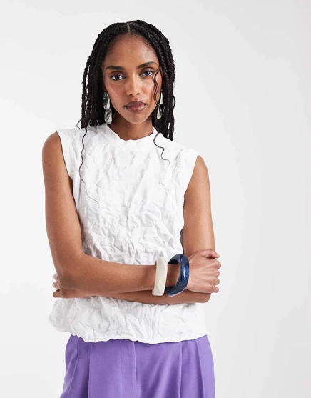 Женская вязаная майка ASOS Design фактурная, белая