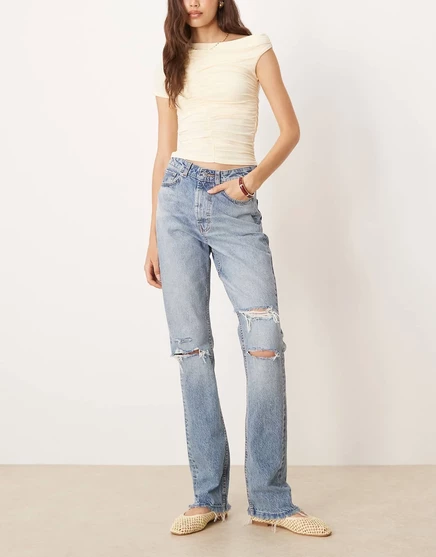 Высокие прямые джинсы средней посадки от ASOS DESIGN светлого цвета с разрезами tinted