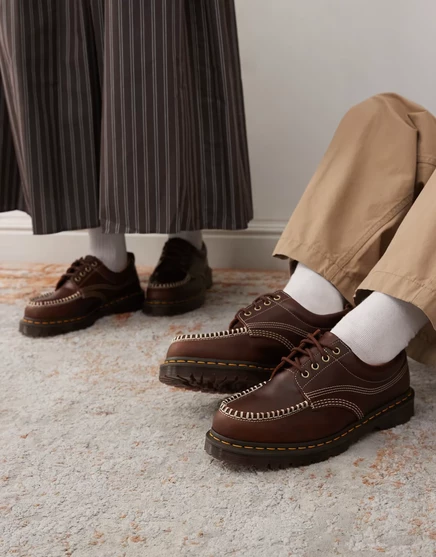 Унисекс ботинки Dr Martens Lowell, коричневые