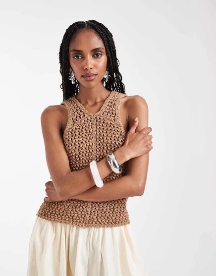 ДИЗАЙНЕРСКАЯ майка из ленточной пряжи ASOS с открытой строчкой в цвете toffee toffee