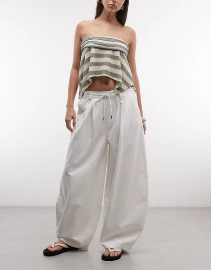 Джинсы-баллончики Collusion denim pull on белого цвета white