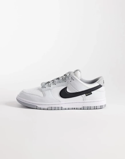 Кроссовки Nike Dunk Low GTX темно-белого и черного цветов