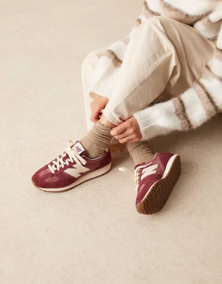 Кроссовки New Balance 471 бордового цвета - эксклюзивно для ASOS burgundy