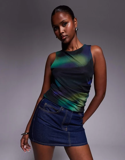 Асимметричный топ на бретелях ASOS DESIGN с размытым принтом blurred print
