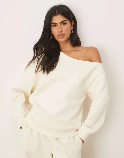 Дизайнерская толстовка ASOS с открытыми плечами кремового цвета cream
