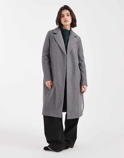 Женское пальто Vero Moda миди с поясом, серый меланж