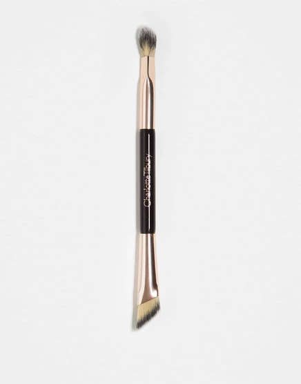 Щетка для корректирующего белья Charlotte Tilbury Supernudes