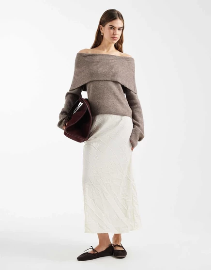Макси-юбка из мятого атласа ASOS DESIGN зимнего белого цвета winter white