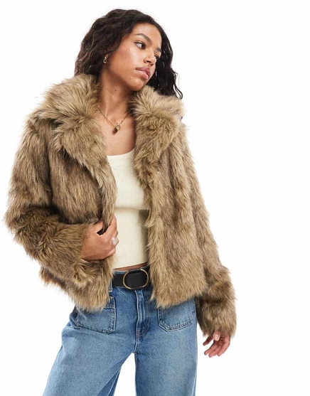 Короткая куртка Brave Soul из искусственного меха светло-коричневого цвета light brown